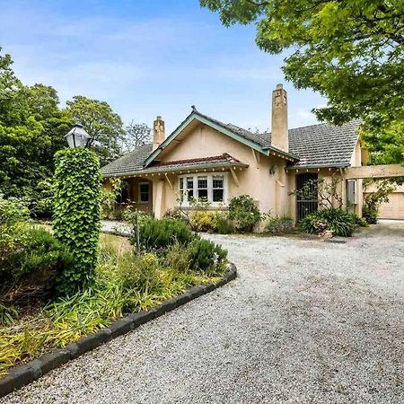 Family Living Big House In Balwyn Central Exteriör bild